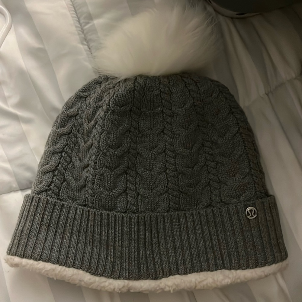 lululemon beanie